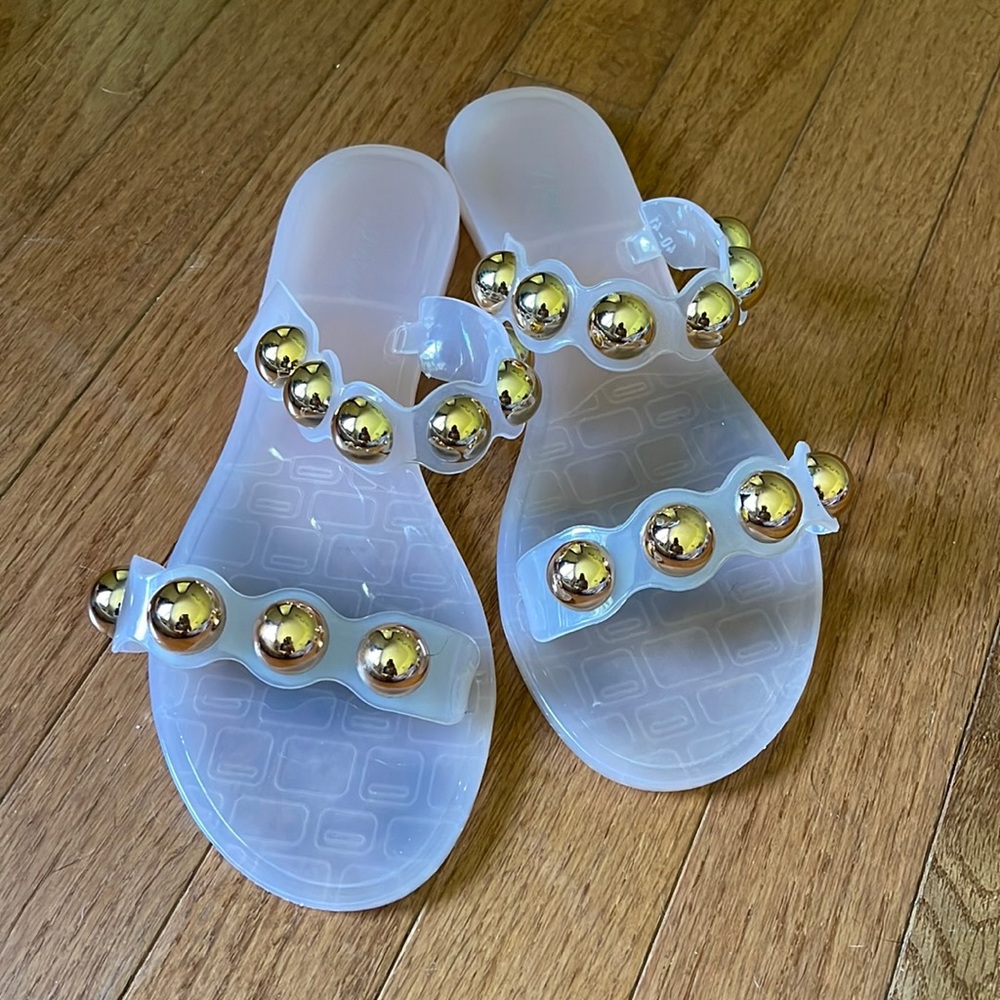 J. Mark Jellies light pink with Gold Accents Sz 9